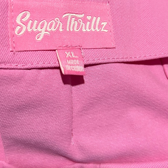 Dolls Kill Sugar Thrillz Shakin' It Pleated Skirt - Picture 5 of 6